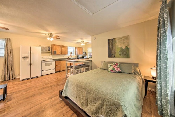 Canyon Lake Cottage with BBQ 1 Mi to Guadalupe River! image 12