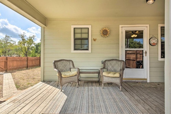 Canyon Lake Cottage with BBQ 1 Mi to Guadalupe River! image 16