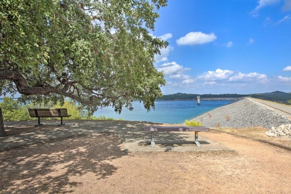 Canyon Lake Cottage with BBQ 1 Mi to Guadalupe River! image 20