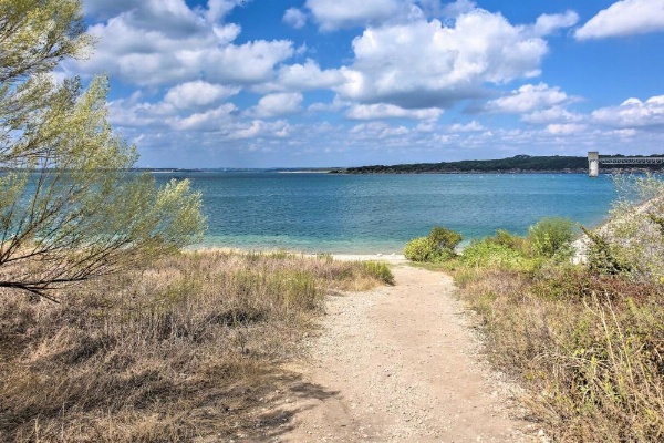 Canyon Lake Cottage with BBQ 1 Mi to Guadalupe River! image 21