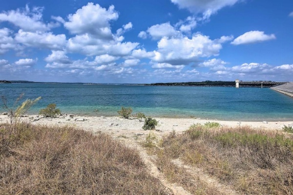 Canyon Lake Cottage with BBQ 1 Mi to Guadalupe River! image 22